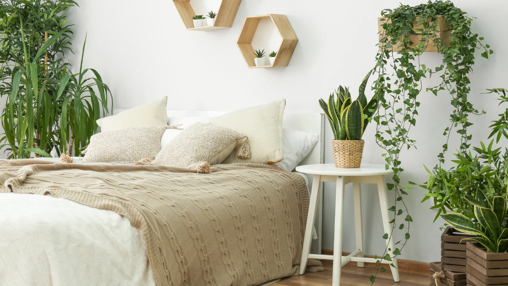 Comment créer un intérieur chaleureux bohème grâce aux décorations de fenêtres